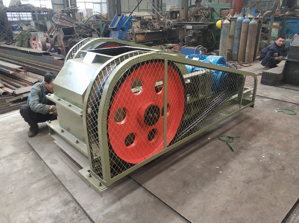 Double Toothed Roller Crusher